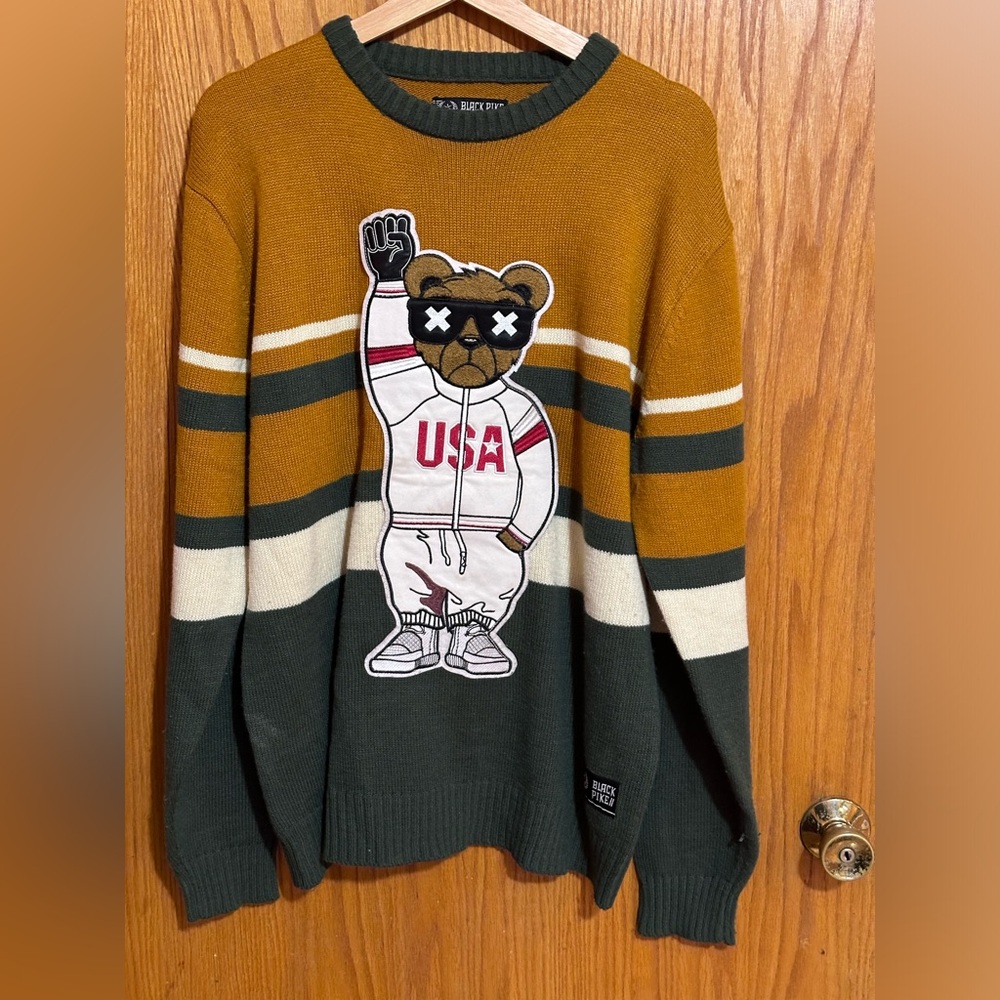 Black Pike streetwear men's Bear sweater sz‎ large